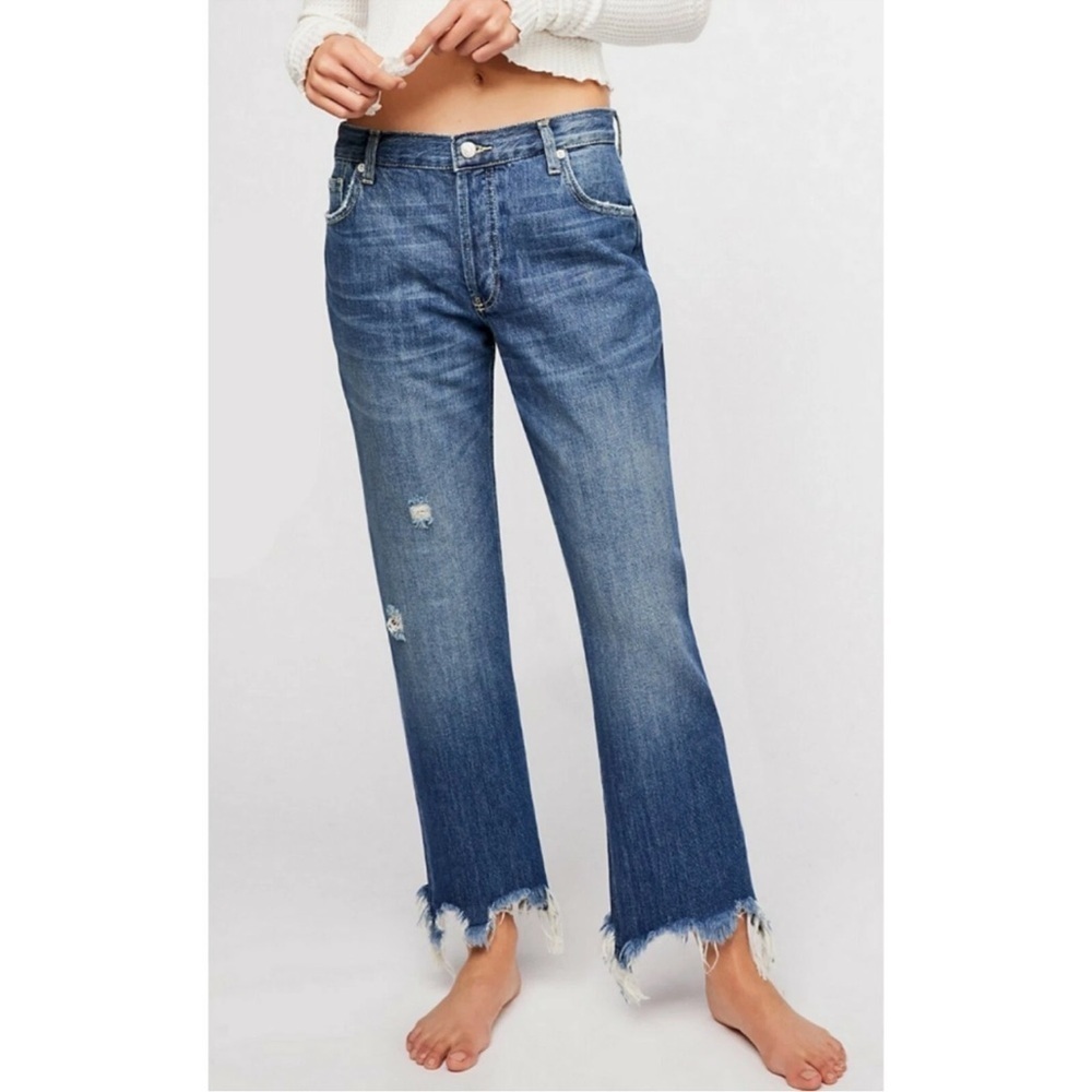 FREE PEOPLE We The Free Maggie Distressed Hem Mid-Rise Straight-Leg Jeans